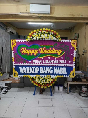 Papan Bunga di Gunung Sahari Selatan